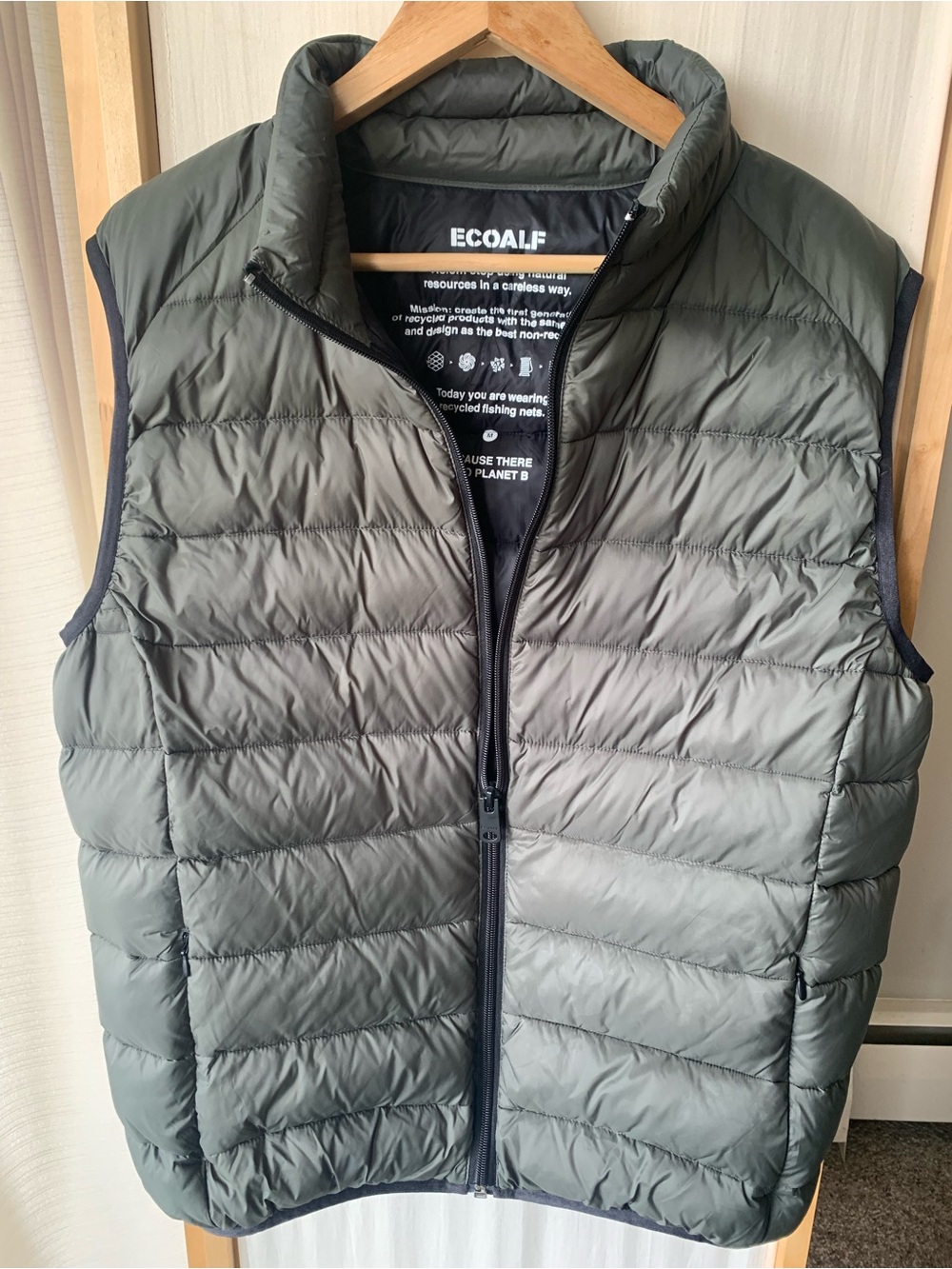 EcoAlf Outdoor Vest Made From Recycled Materials Women’s Size Medium